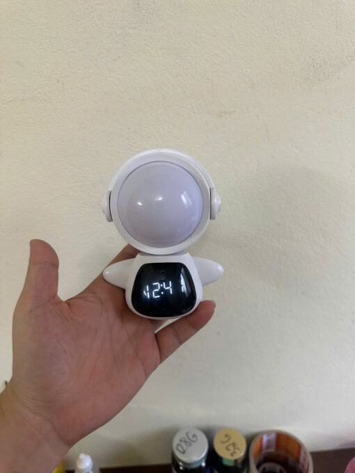 Đèn Phi Hành Gia Tích Hợp Camera nhìn từ mặt trước